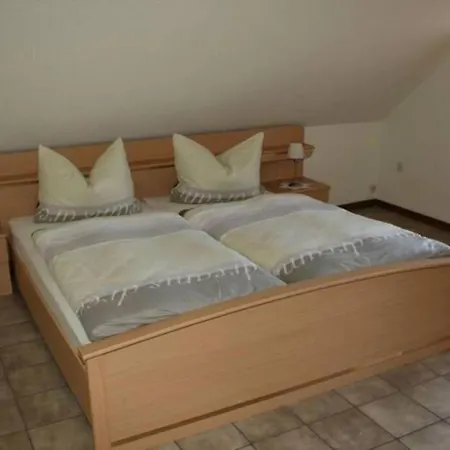 Oberhausener * Oberhausen (North Rhine-Westphalia)